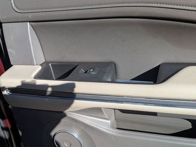 2021 Ford Expedition XLT 202A