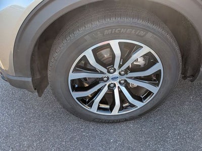 2025 Ford Explorer ST-Line 300A