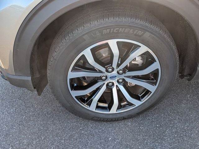 2025 Ford Explorer ST-Line 300A