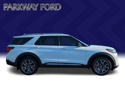 2025 Ford Explorer Platinum