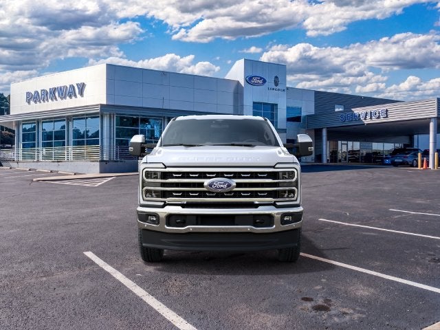 2027 Ford F-350SD Lariat
