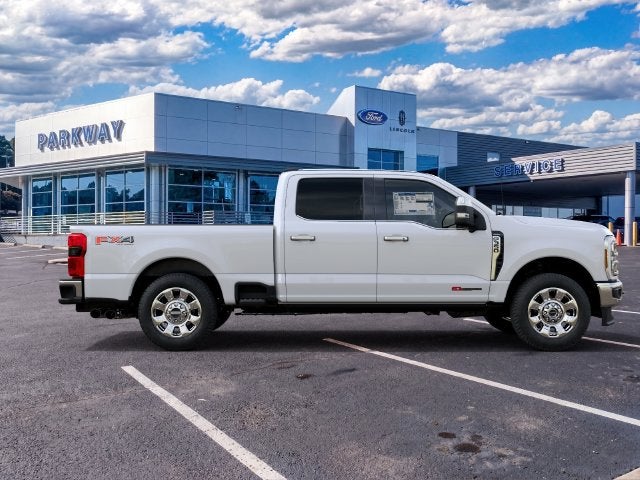 2027 Ford F-350SD Lariat