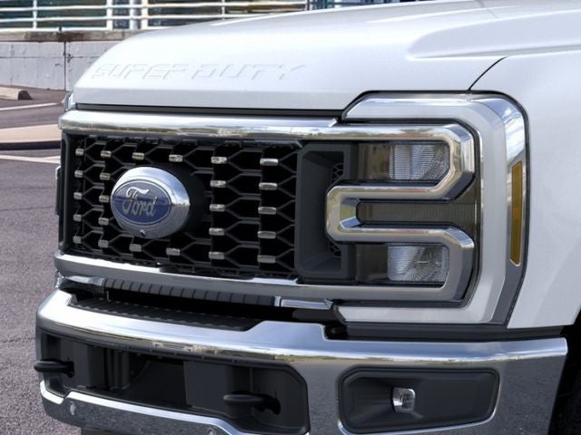 2026 Ford F-350SD Lariat DRW