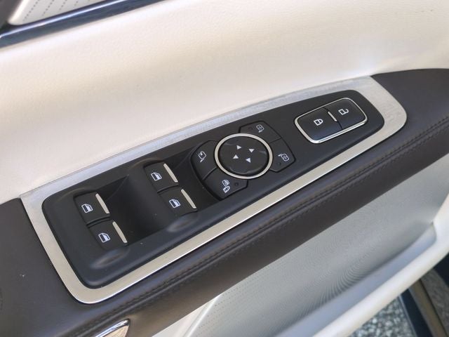 2018 Lincoln Continental Black Label