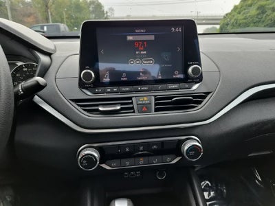 2022 Nissan Altima 2.5 SV