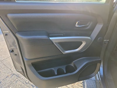 2017 Nissan Titan SL