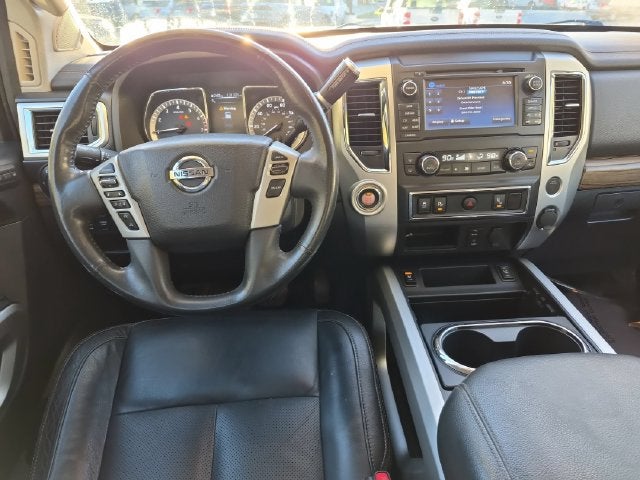 2017 Nissan Titan SL