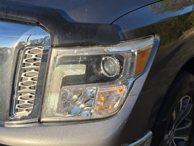 2017 Nissan Titan SL