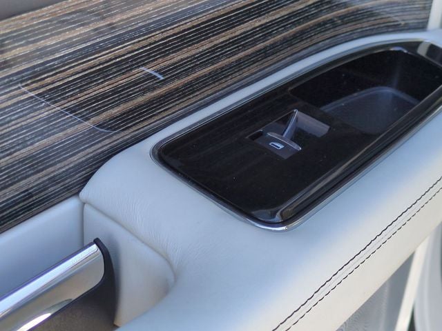 2022 Lincoln Navigator Black Label