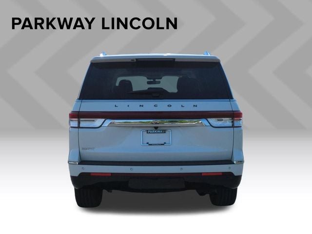 2022 Lincoln Navigator Black Label
