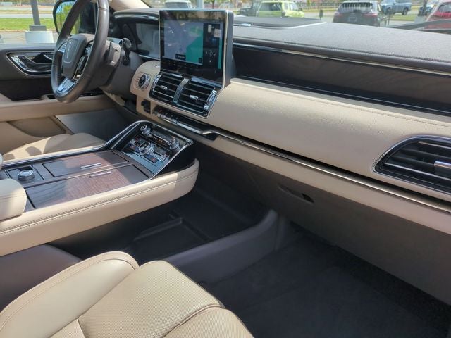 2023 Lincoln Navigator L Reserve