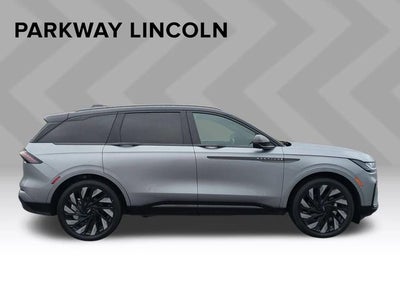 2024 Lincoln Nautilus Reserve