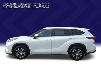 2023 Toyota Highlander XLE