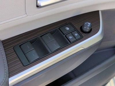 2023 Toyota Sienna XLE 8 Passenger