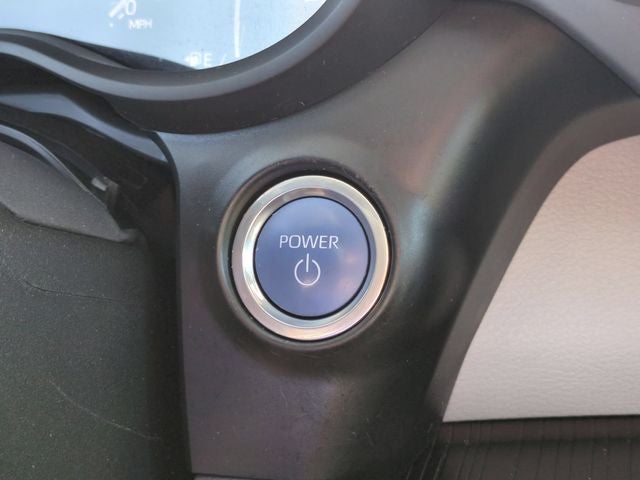 2023 Toyota Sienna XLE 8 Passenger