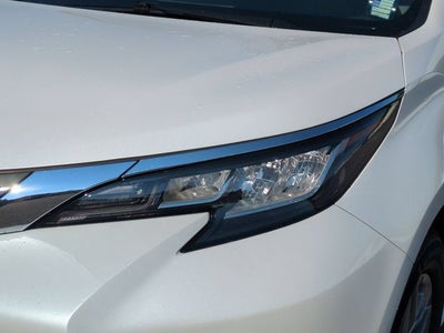 2023 Toyota Sienna XLE 8 Passenger