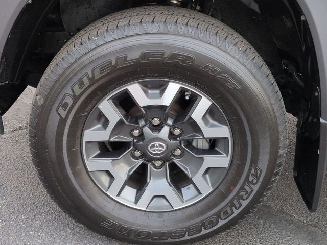 2017 Toyota Tacoma SR5