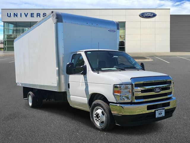 2027 Ford E-350SD Base Cutaway