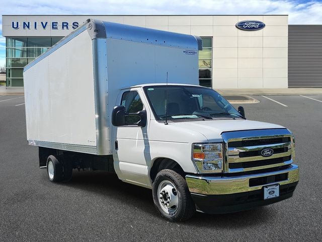 2027 Ford E-350SD Base Cutaway