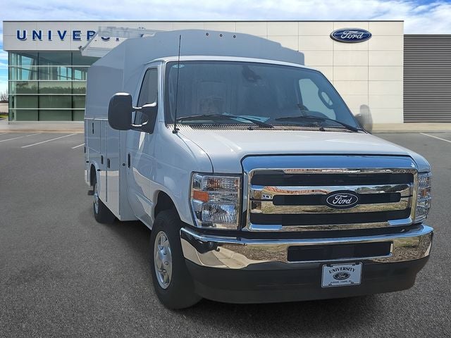 2026 Ford E-350SD Base Cutaway
