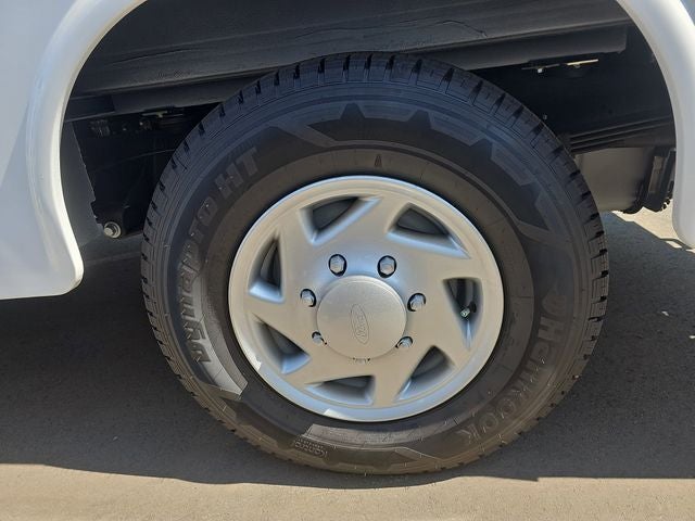 2026 Ford E-350SD Base Cutaway