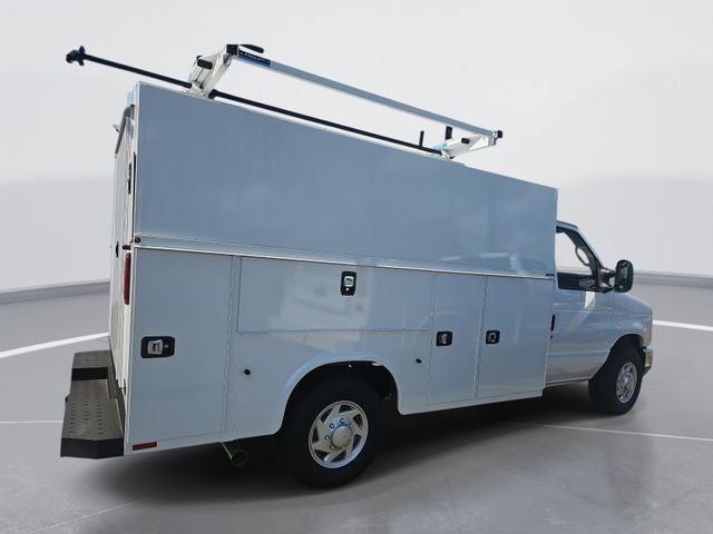 2026 Ford E-350SD Base Cutaway
