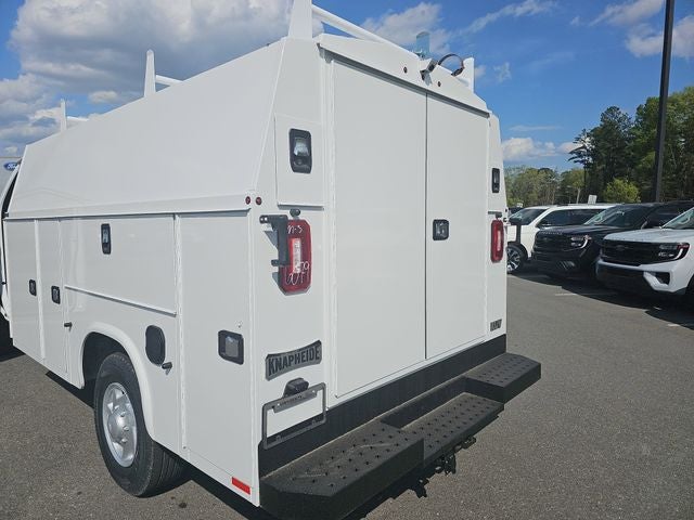 2026 Ford E-350SD Base Cutaway