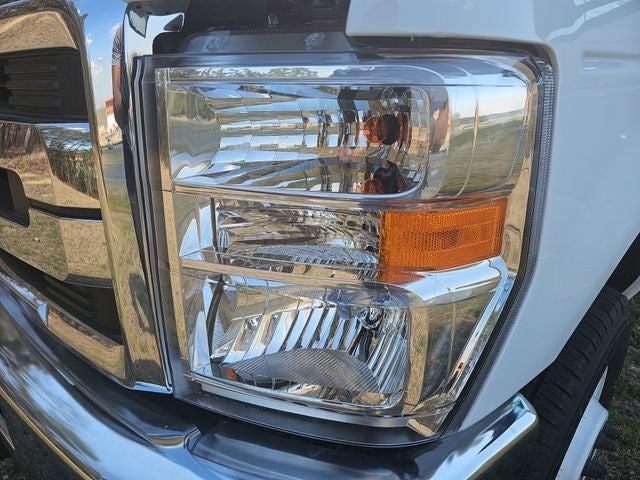 2026 Ford E-350SD Base Cutaway