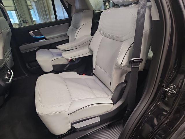 2025 Ford Expedition Platinum Ultimate Package