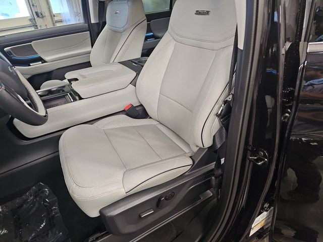 2025 Ford Expedition Platinum Ultimate Package