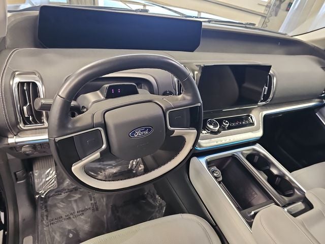 2025 Ford Expedition Platinum Ultimate Package