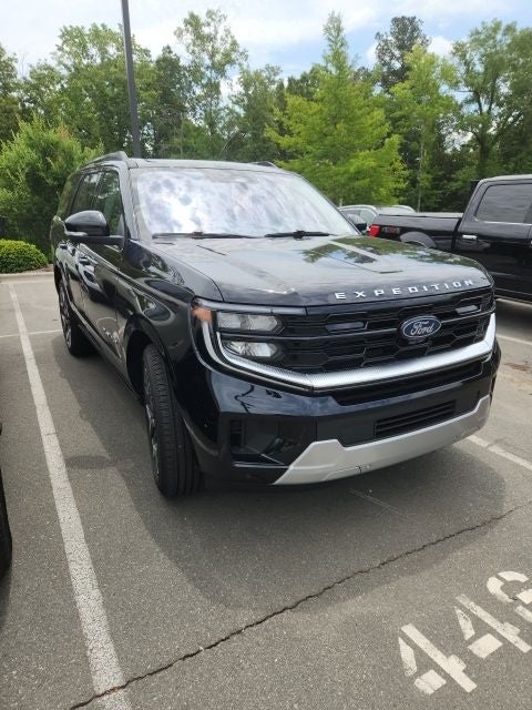 2025 Ford Expedition Platinum Ultimate Package