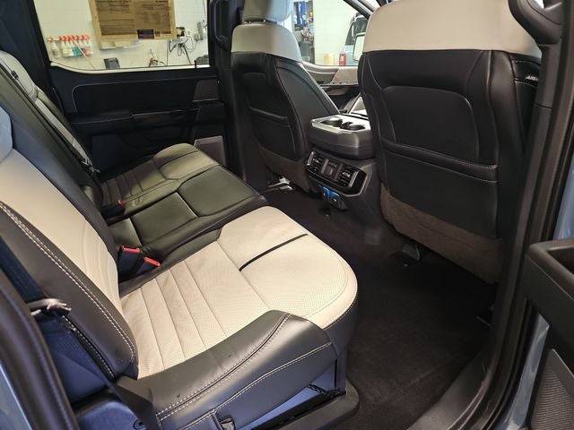 2023 Ford F-150 Lightning Platinum