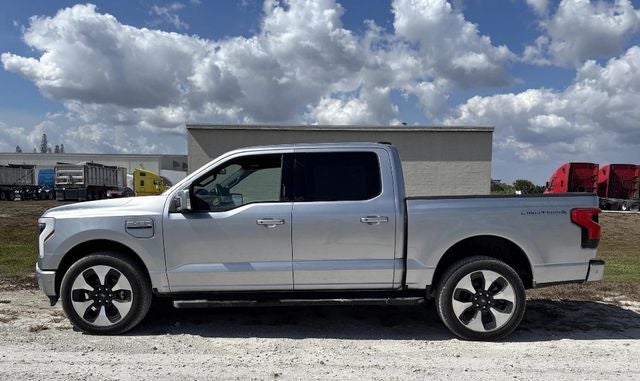 2022 Ford F-150 Lightning Platinum