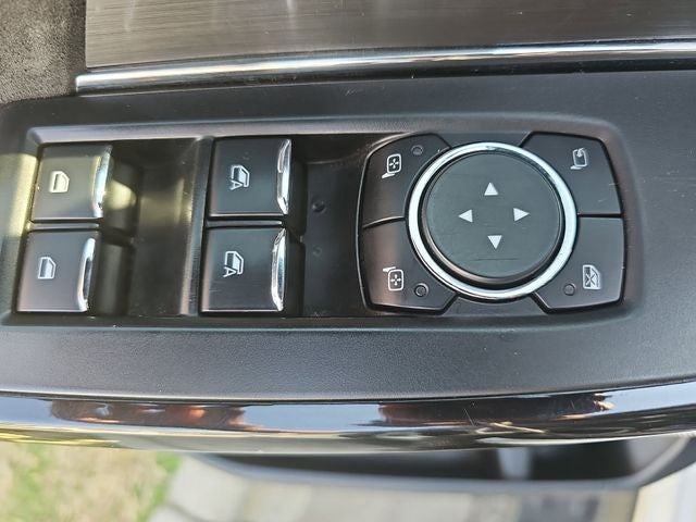 2025 Ford F-150 Lightning Platinum