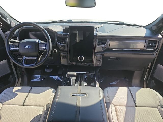 2025 Ford F-150 Lightning Platinum