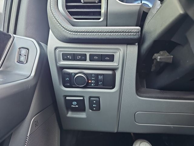 2024 Ford F-150 Lightning Flash