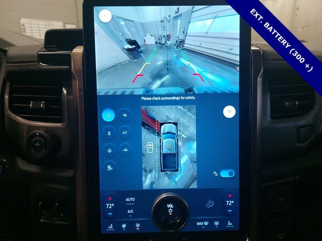 2025 Ford F-150 Lightning Lariat