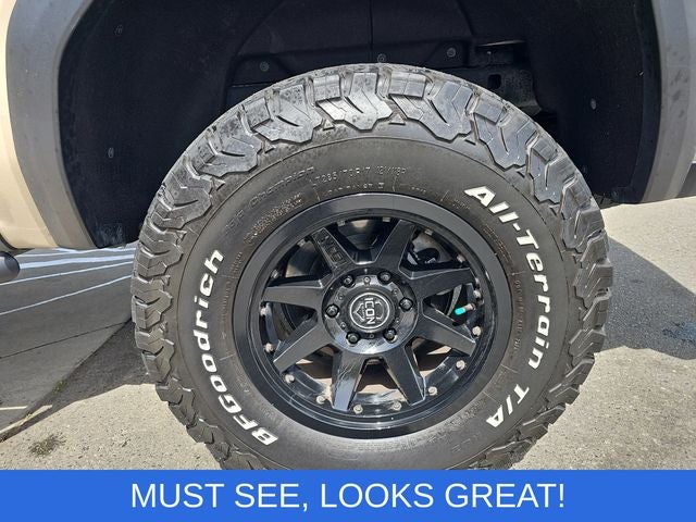 2023 GMC Canyon AT4
