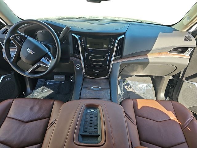 2016 Cadillac Escalade ESV Luxury