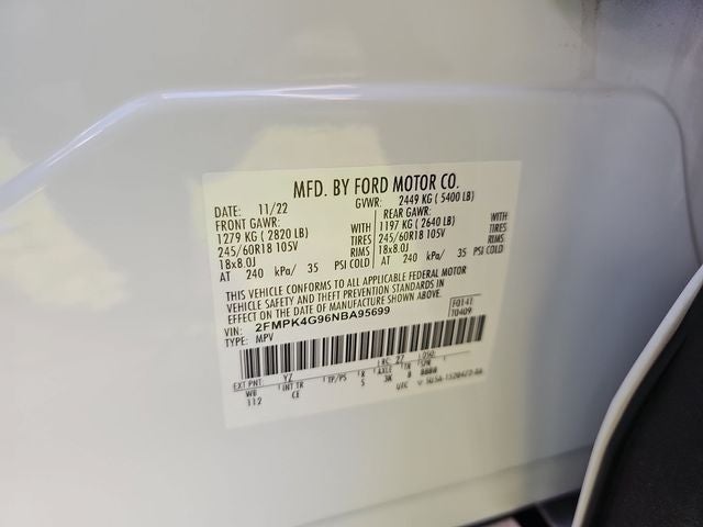 2022 Ford Edge SE