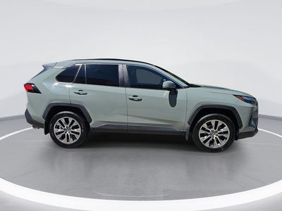 2022 Toyota RAV4 XLE Premium