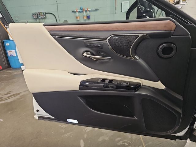 2024 Lexus ES 350 Ultra Luxury