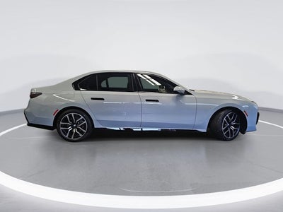 2025 BMW 7 Series 740i