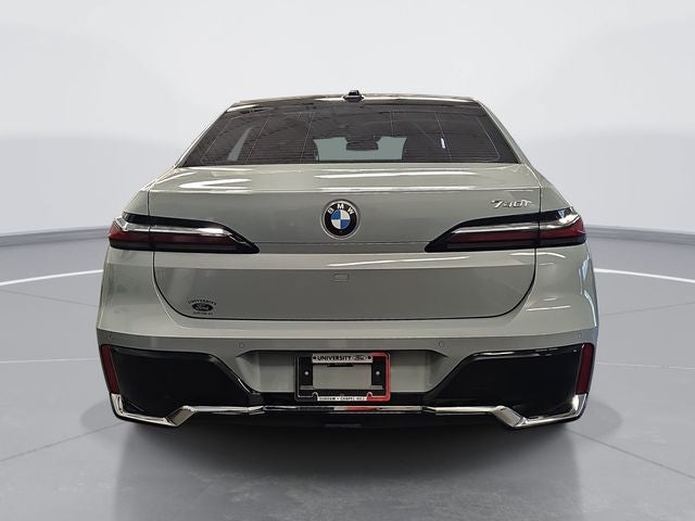 2025 BMW 7 Series 740i
