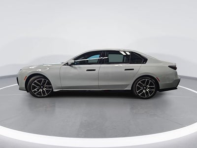 2025 BMW 7 Series 740i