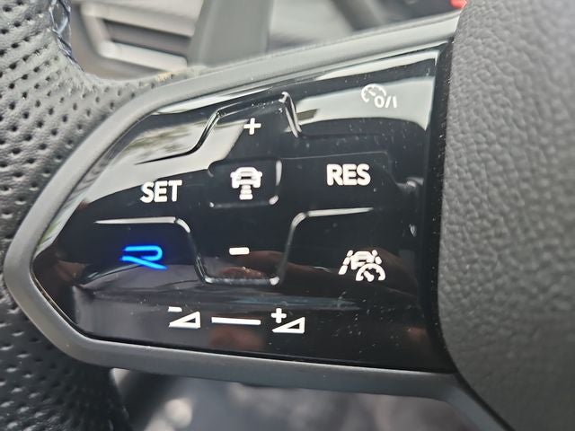 2023 Volkswagen Golf R 2.0T
