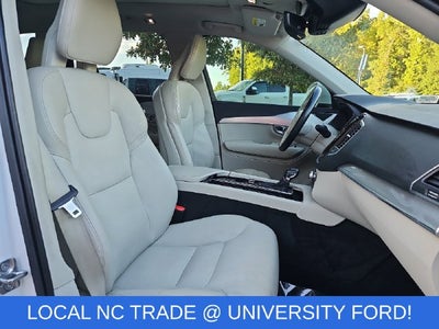 2017 Volvo XC90 T6 Momentum