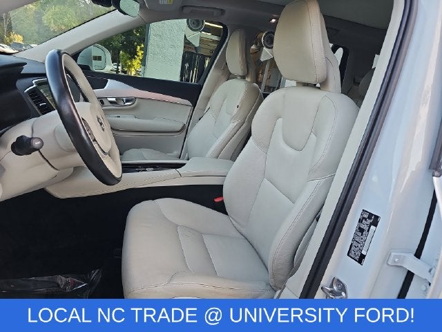 2017 Volvo XC90 T6 Momentum