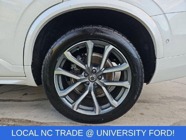 2017 Volvo XC90 T6 Momentum